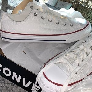 Girls Chuck Taylor All Star Eyelet